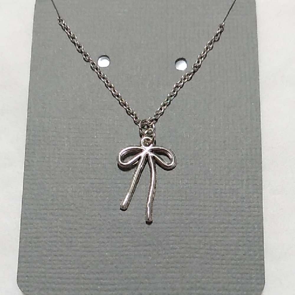 Chic Silver Bow Necklace Women/Girls 16" Chain